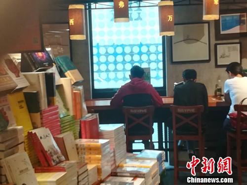 http://www.people.com.cn/mediafile/pic/20180507/1/9393619183019431001.jpg