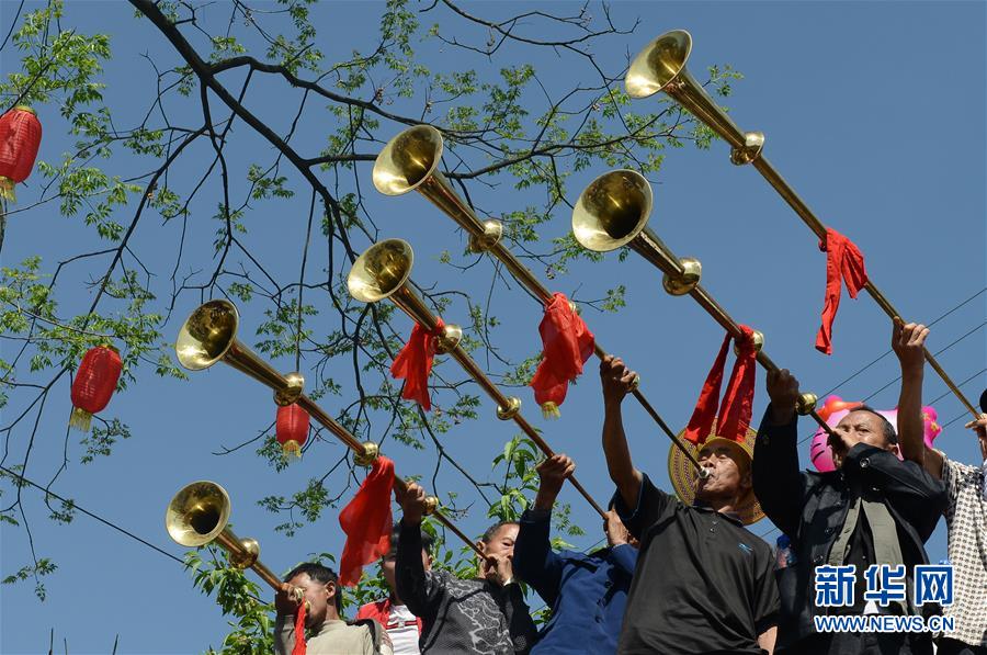 #(社会)(10)欢庆“三月三”