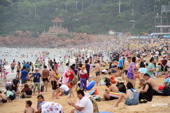 一组新旧照片对比 带你感受改革开放之青岛巨变